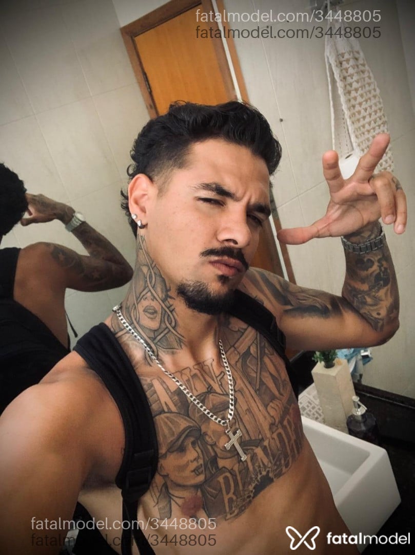 Acompanhante homem morena (o) de olhos castanhos em Belo Horizonte - Chris Mello