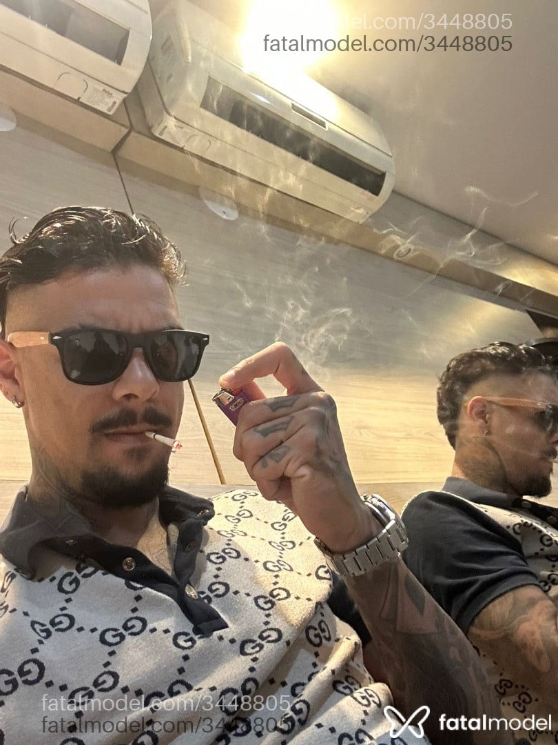 Acompanhante homem morena (o) de olhos castanhos em Belo Horizonte - Chris Mello