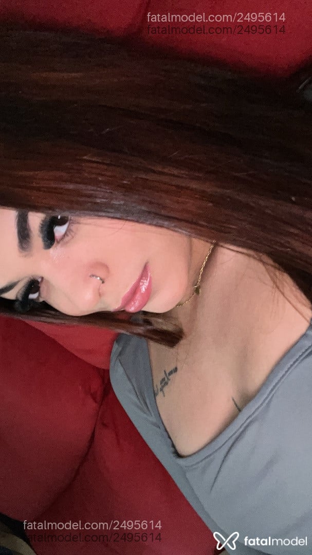 Acompanhante mulher ruiva (o) de olhos castanhos em Gravataí - Suélen