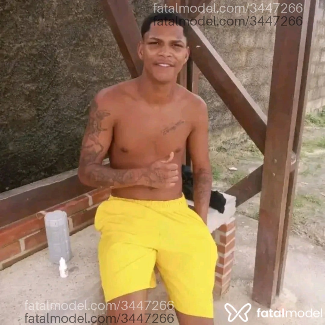 Acompanhante homem morena (o) de olhos castanhos em Vitória Acompanhante homem morena (o) de olhos castanhos em Vitória - Lucas