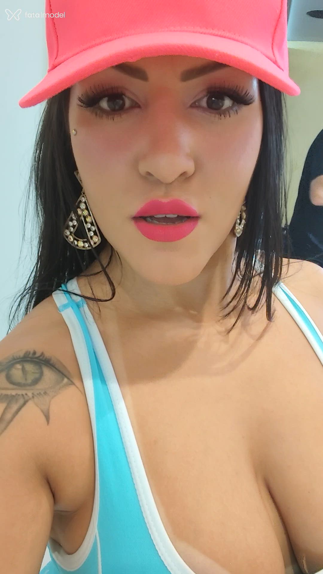 Acompanhante mulher com cabelo castanho de olhos pretos em São Paulo - RebeccaSantosatriz