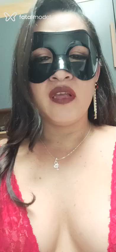 Acompanhante travesti com cabelo castanho de olhos castanhos - Bella Monteiro Acompanhante travesti com cabelo castanho de olhos castanhos - Bella Monteiro