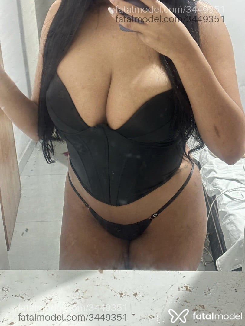 Acompanhante mulher morena (o) de olhos pretos em Praia Grande - Natasha