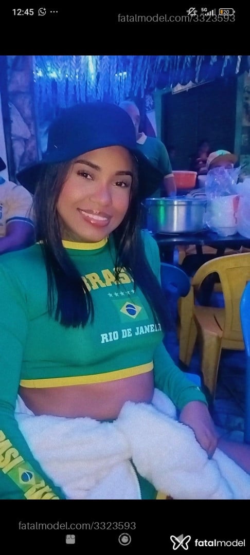 Acompanhante mulher morena (o) de olhos pretos em Rio de Janeiro - Maya
