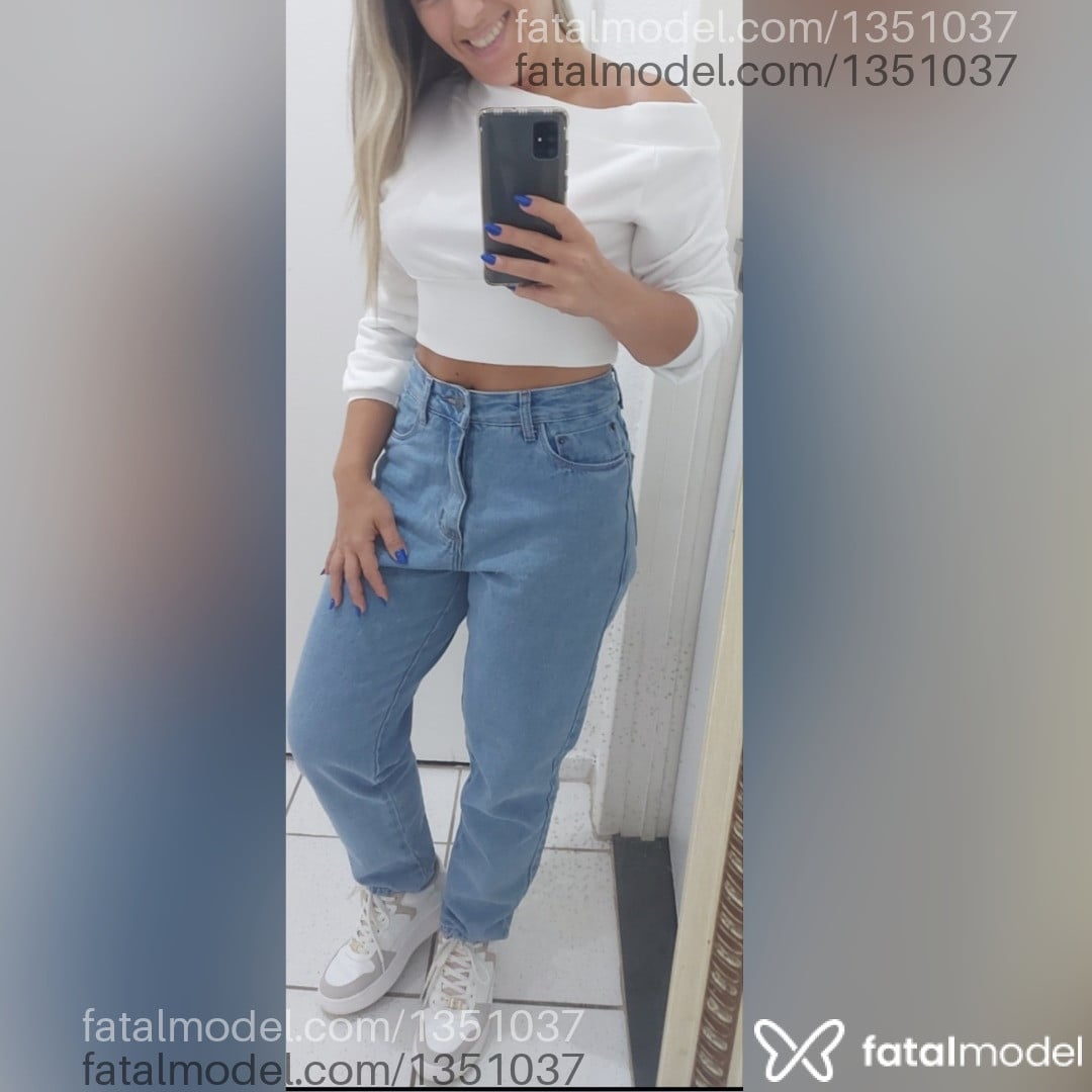 Acompanhante mulher loira (o) de olhos castanhos - Aninha Acompanhante mulher loira (o) de olhos castanhos - Aninha