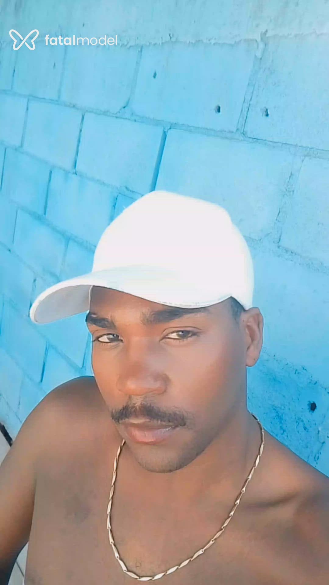 Acompanhante homem sem cabelo de olhos pretos em Nova Iguaçu Acompanhante homem sem cabelo de olhos pretos em Nova Iguaçu - Guilherme