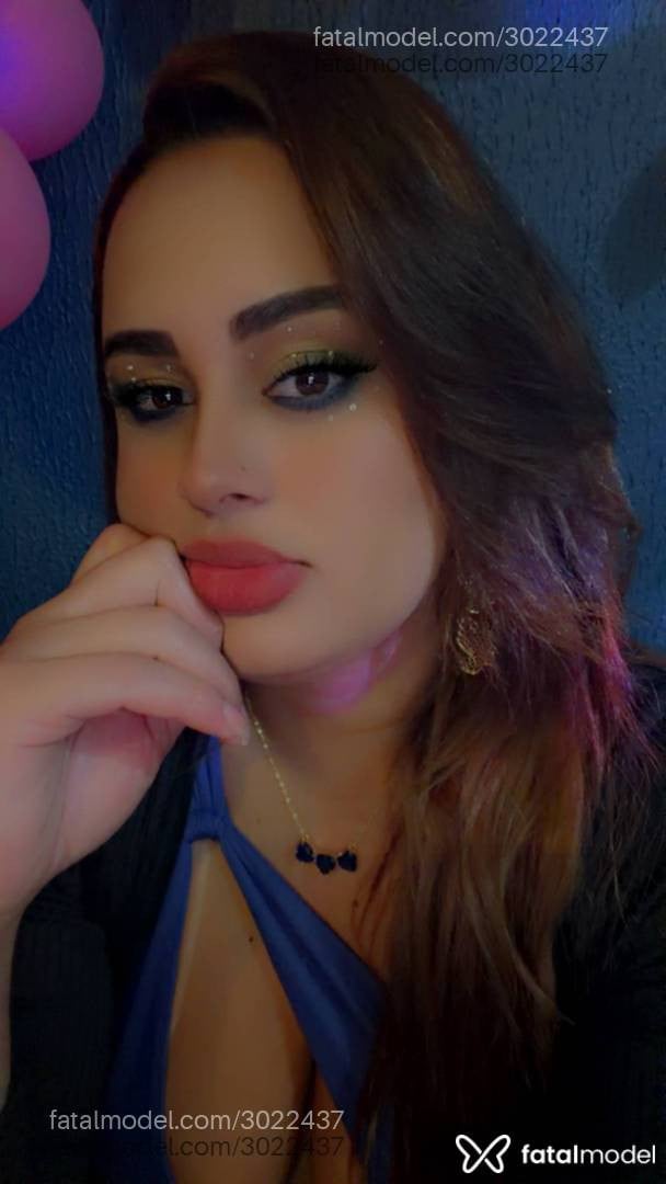 Acompanhante mulher com cabelo castanho de olhos castanhos em Catalão - Carol
