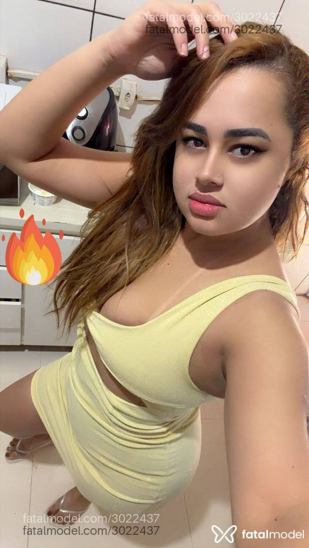Acompanhante mulher com cabelo castanho de olhos castanhos - Carol Acompanhante mulher com cabelo castanho de olhos castanhos - Carol