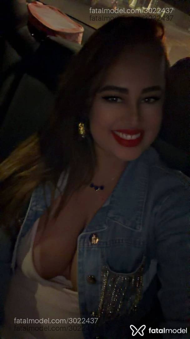 Acompanhante mulher com cabelo castanho de olhos castanhos em Catalão - Carol
