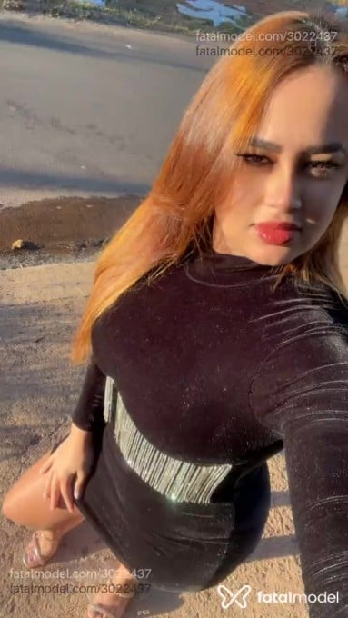 Acompanhante mulher com cabelo castanho de olhos castanhos em Catalão - Carol