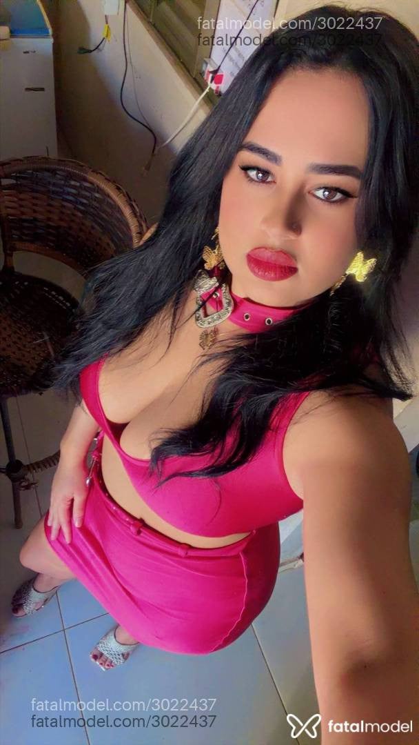 Acompanhante mulher com cabelo castanho de olhos castanhos - Carol