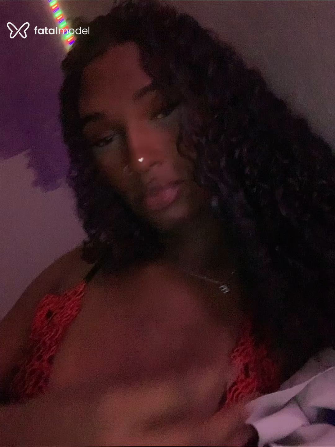Acompanhante mulher trans morena (o) de olhos castanhos - Eduarda Acompanhante mulher trans morena (o) de olhos castanhos - Eduarda