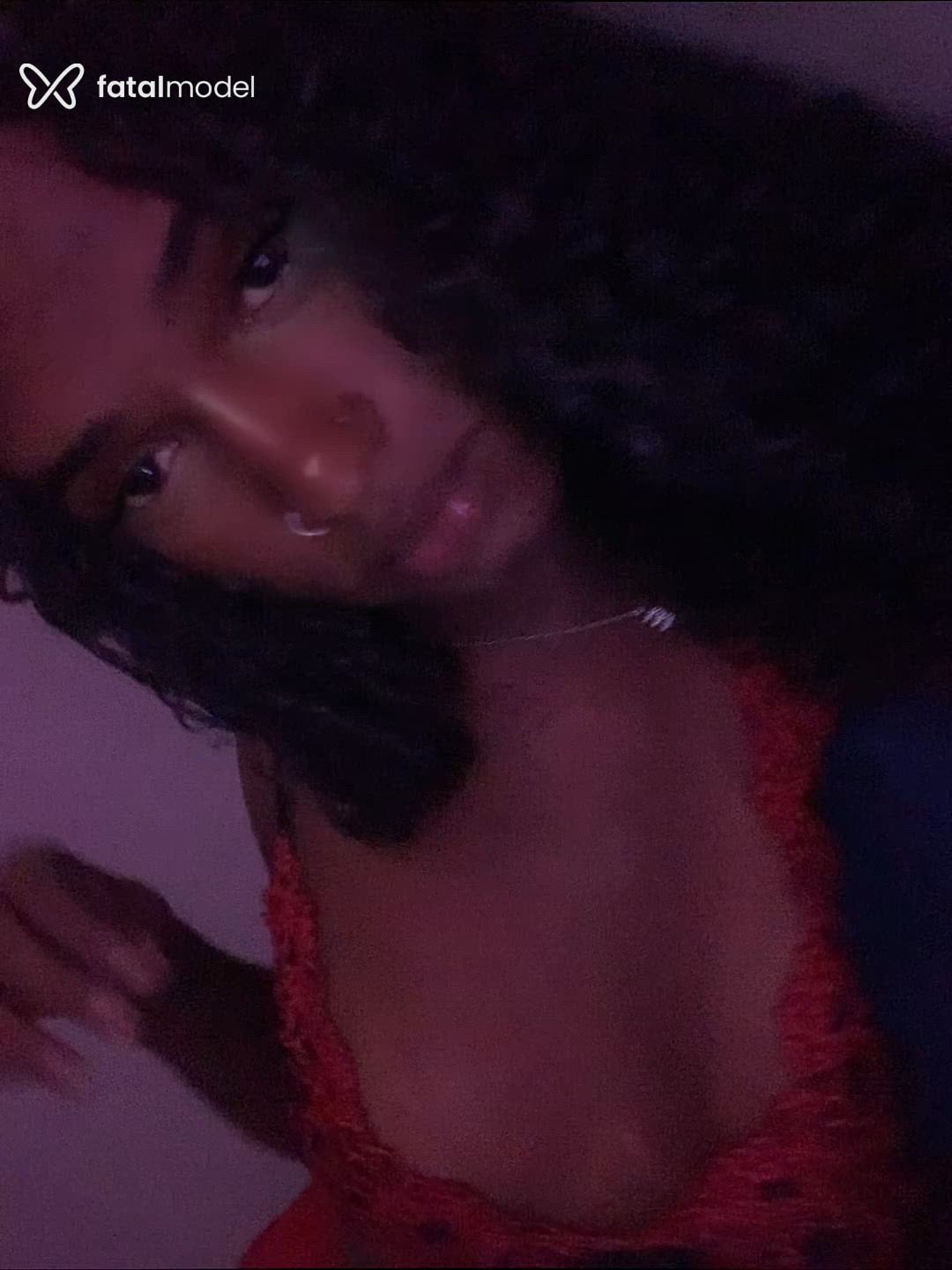 Acompanhante mulher trans morena (o) de olhos castanhos - Eduarda Acompanhante mulher trans morena (o) de olhos castanhos - Eduarda