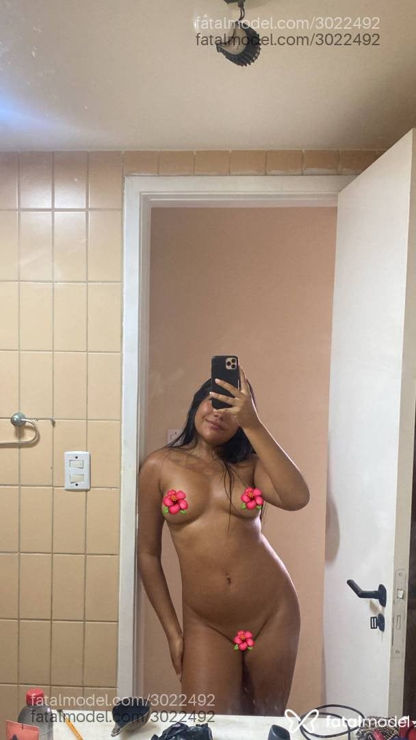 Acompanhante mulher morena (o) de olhos pretos em Salvador - Tawani