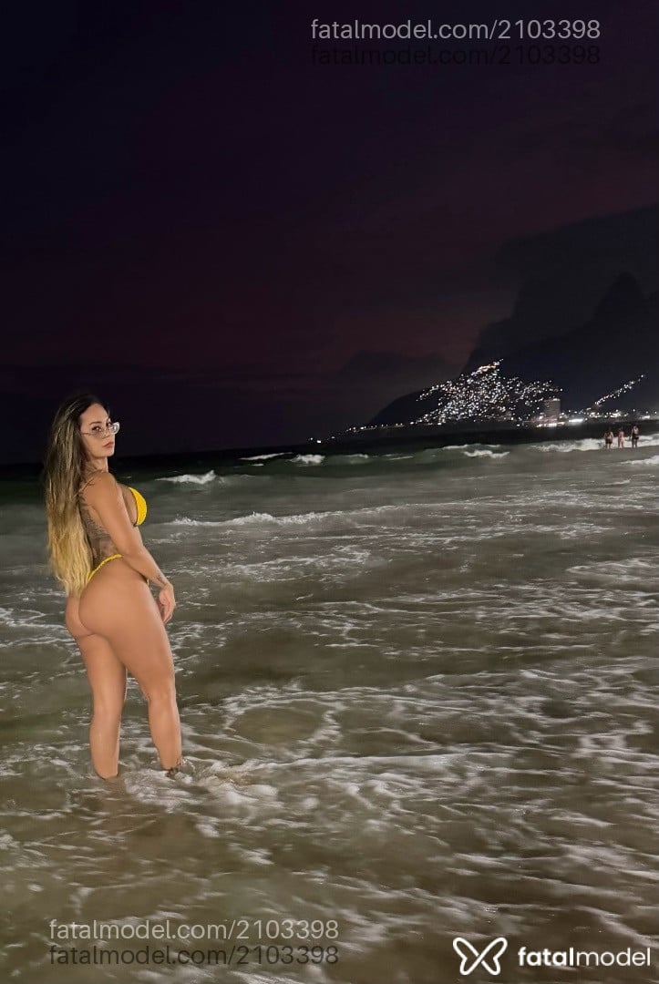 Acompanhante mulher loira (o) de olhos castanhos em Lagoa da Prata - Lara