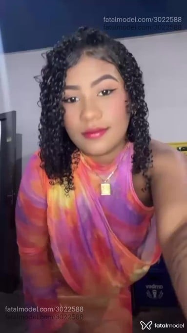 Acompanhante mulher loira (o) de olhos pretos em Paraíso do Tocantins - Bruna