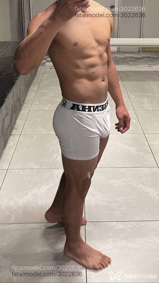 Acompanhante homem morena (o) de olhos mel - Gostosão