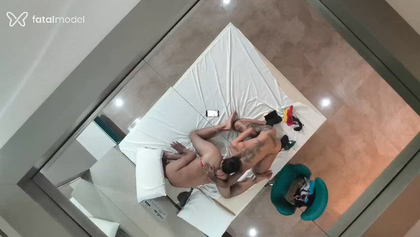 Acompanhante mulher trans com cabelo castanho de olhos mel - Rhay Ferrari