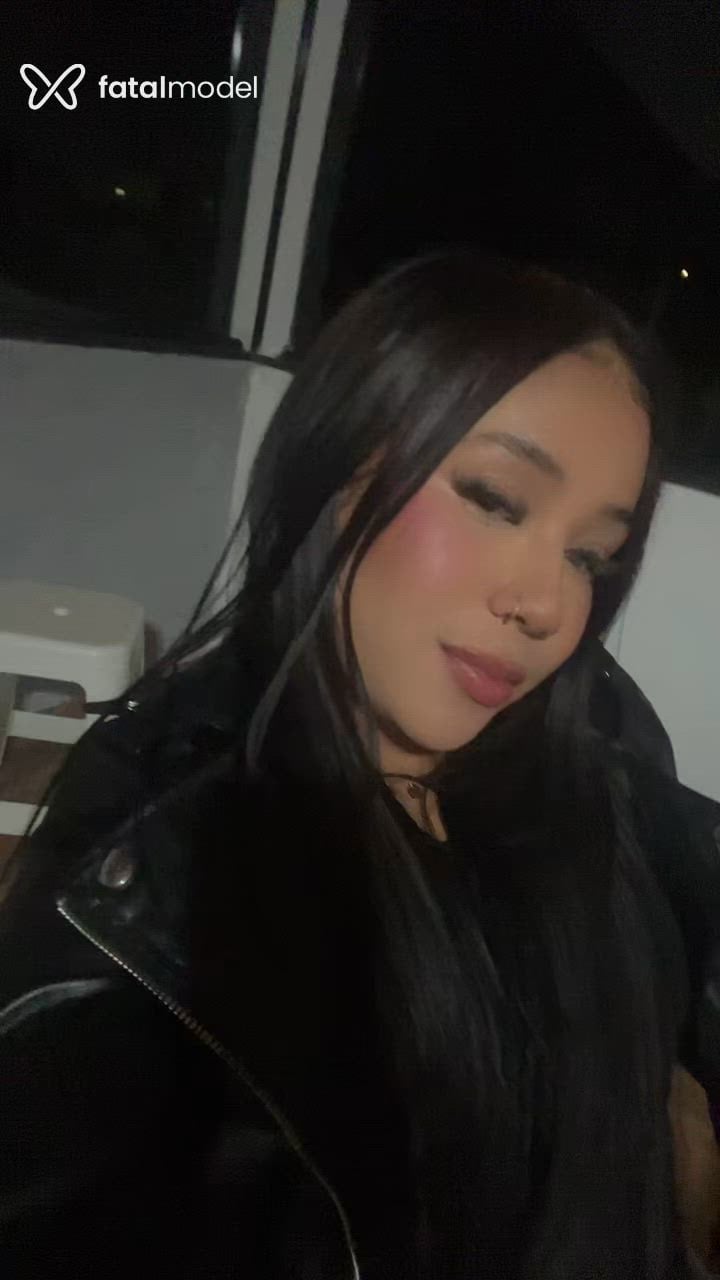 Acompanhante mulher com cabelo castanho de olhos castanhos em Chapecó - Pietra