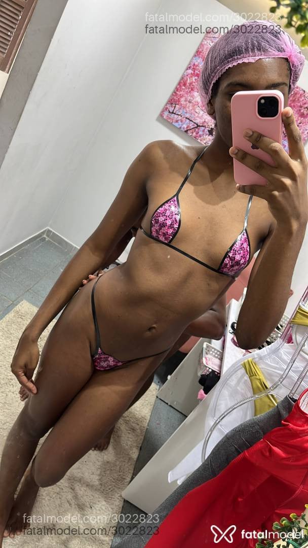 Acompanhante mulher trans morena (o) de olhos pretos em Salvador - Wal souza