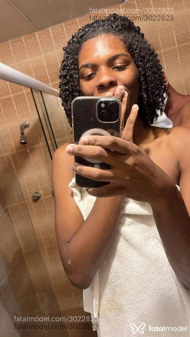 Acompanhante mulher trans morena (o) de olhos pretos em Salvador - Wal souza
