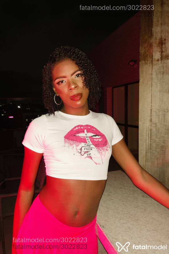 Acompanhante mulher trans morena (o) de olhos pretos em Salvador - Wal souza