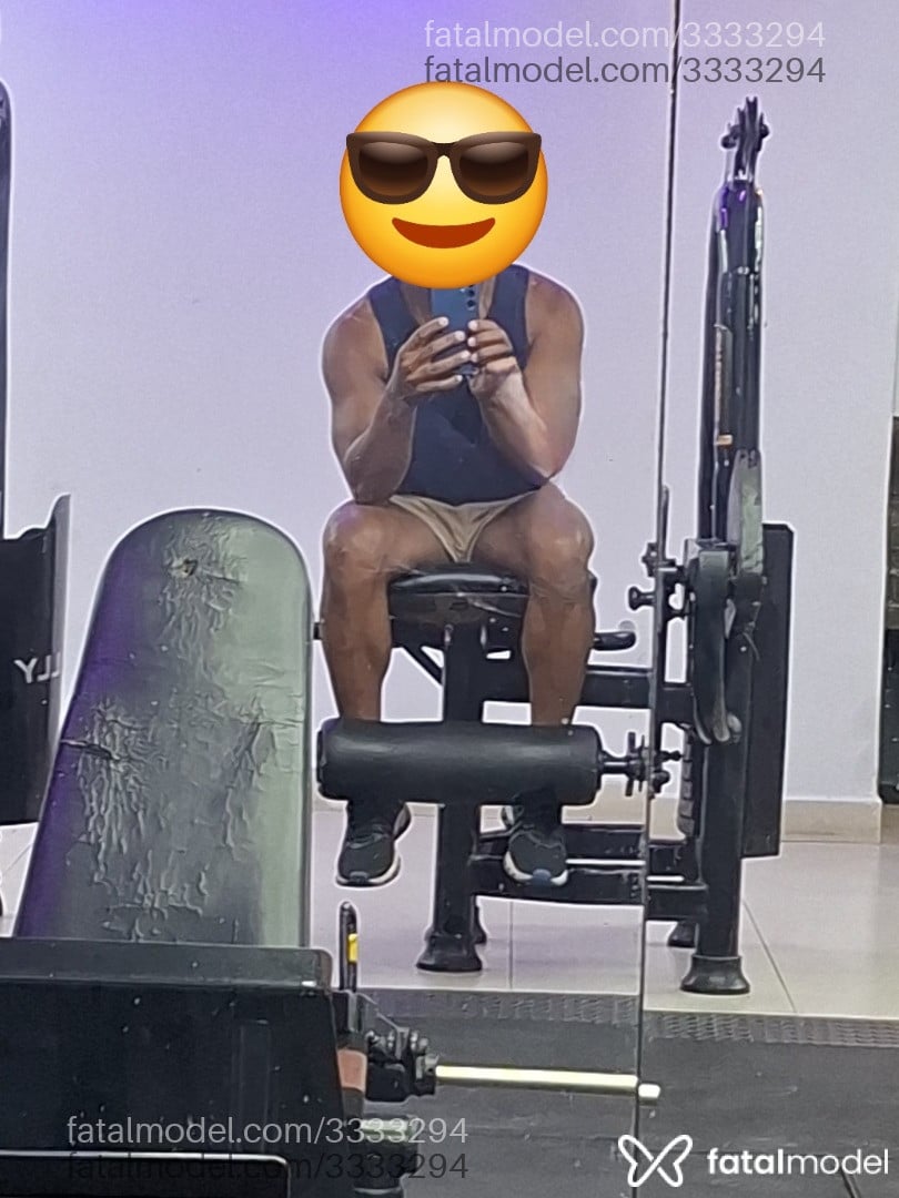 Acompanhante homem morena (o) de olhos mel em Anchieta - Dominique