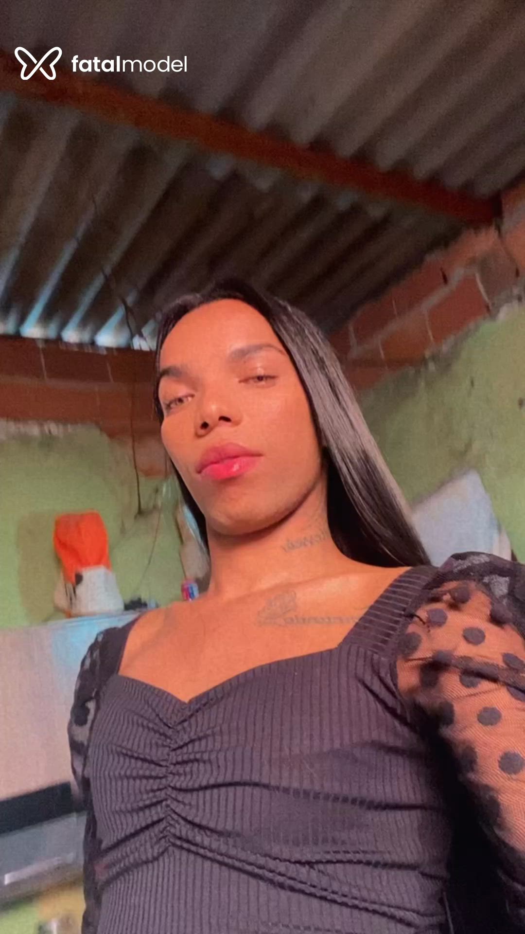 Acompanhante mulher trans com cabelo castanho de olhos pretos em Araruama Acompanhante mulher trans com cabelo castanho de olhos pretos em Araruama - Julia