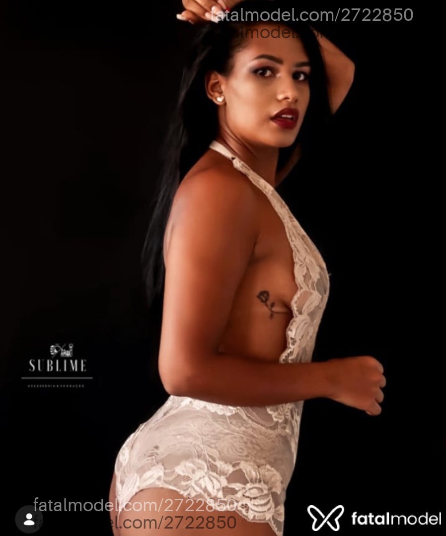 Acompanhante mulher morena (o) de olhos castanhos - Hosana