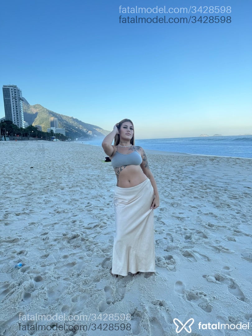Acompanhante mulher loira (o) de olhos mel em Rio de Janeiro - Diana