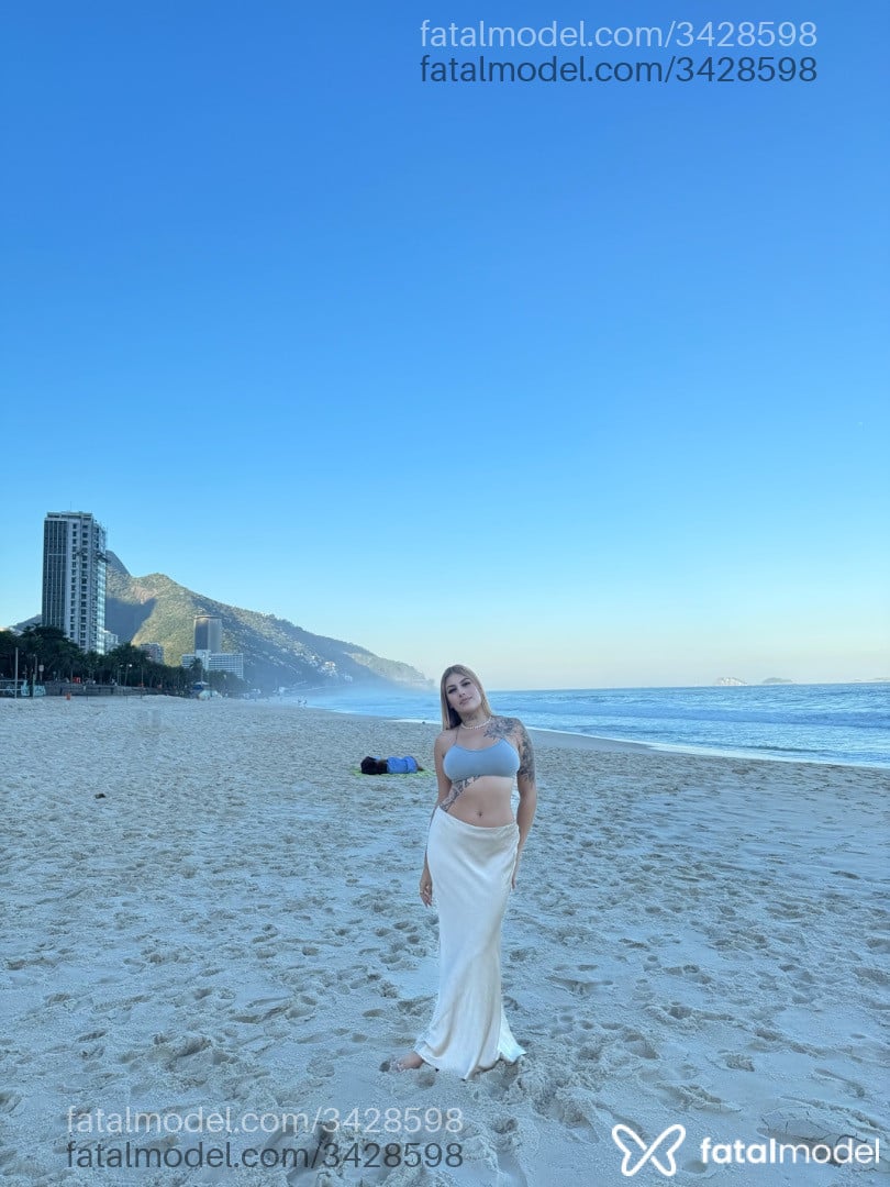 Acompanhante mulher loira (o) de olhos mel em Rio de Janeiro - Diana