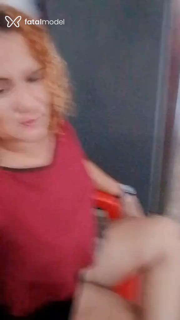 Acompanhante mulher ruiva (o) de olhos castanhos em Virtual - Suzyy