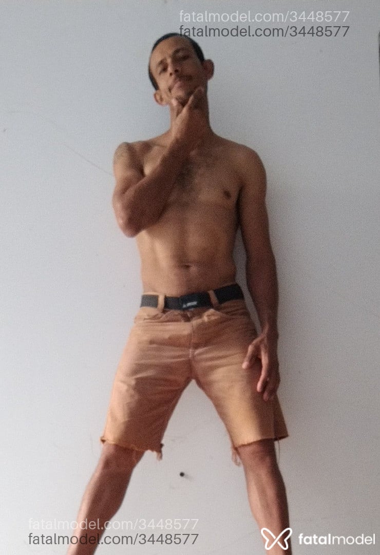 Acompanhante homem morena (o) de olhos castanhos em Capim Grosso - Myster Silva