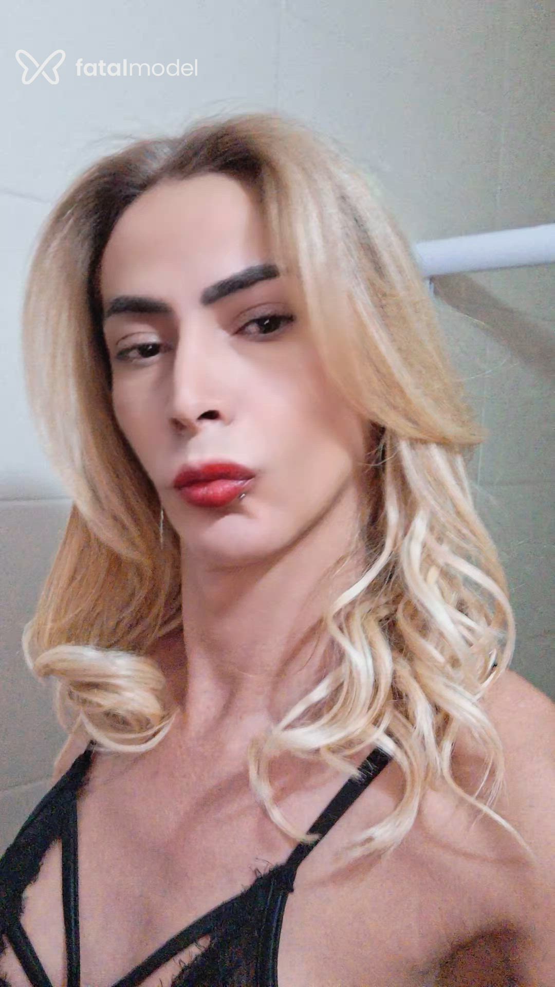 Acompanhante travesti loira (o) de olhos castanhos em Piumhi Acompanhante travesti loira (o) de olhos castanhos em Piumhi - Laura
