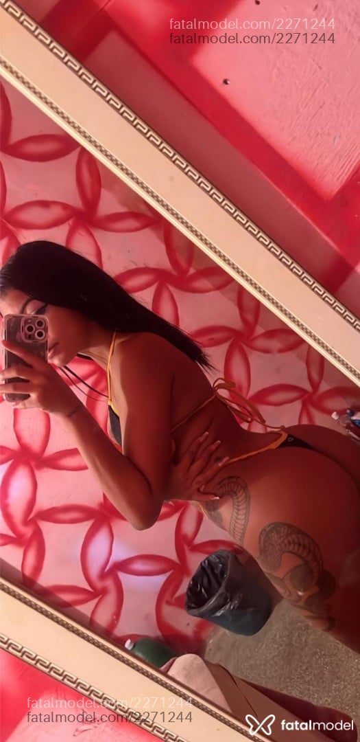 Acompanhante mulher morena (o) de olhos castanhos em Salvador Acompanhante mulher morena (o) de olhos castanhos em Salvador - Jenifer Diniz