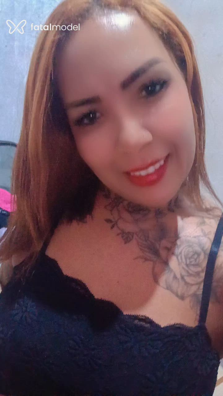 Acompanhante mulher ruiva (o) de olhos castanhos - Marcela