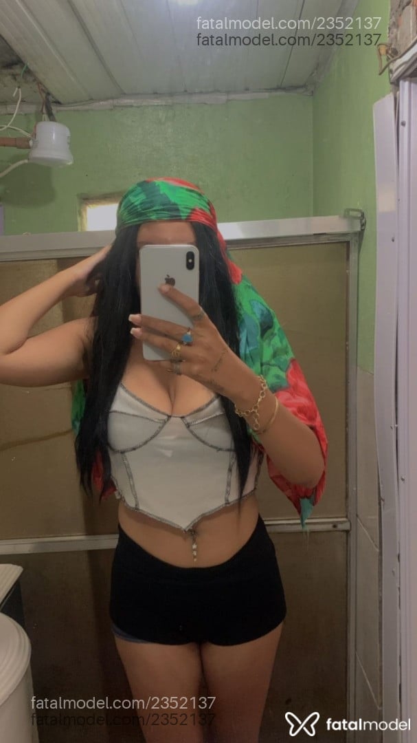 Acompanhante mulher morena (o) de olhos castanhos em Porto Alegre - Ester