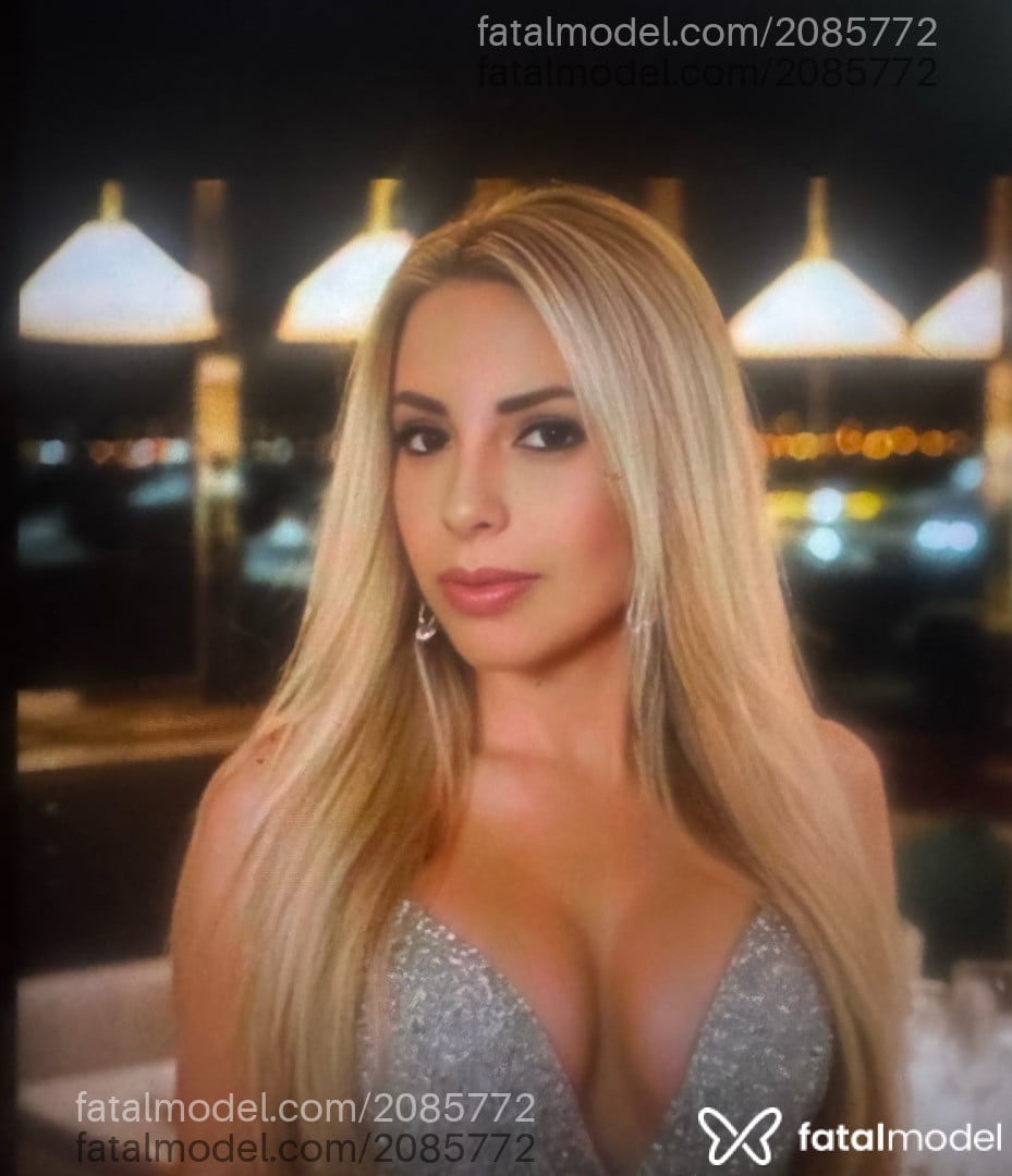 Acompanhante mulher loira (o) de olhos castanhos - Bruna Fernandes