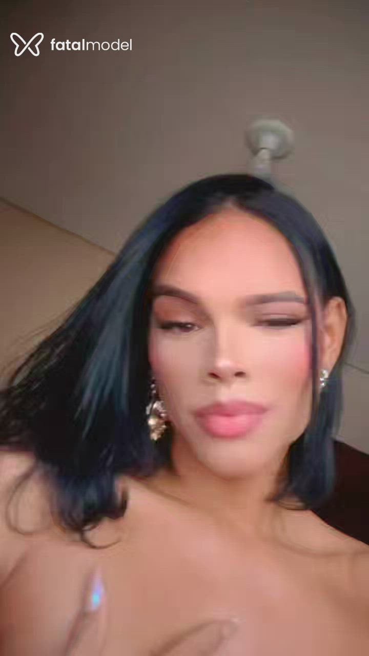 Acompanhante mulher trans morena (o) de olhos pretos em Caruaru Acompanhante mulher trans morena (o) de olhos pretos em Caruaru - Anny