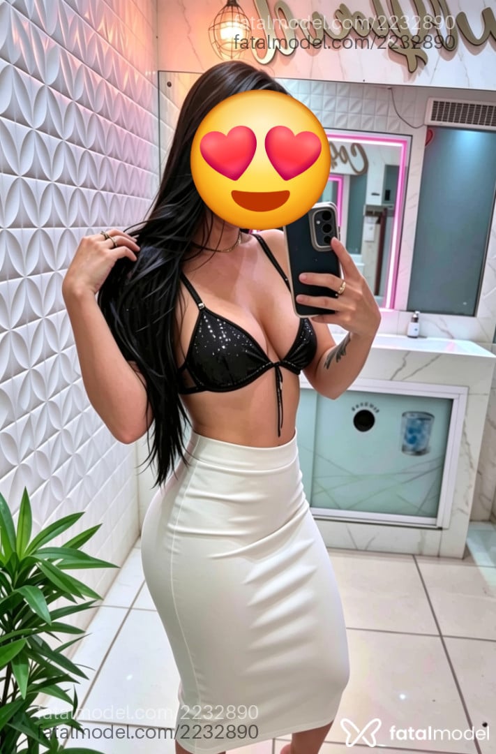 Acompanhante mulher morena (o) de olhos castanhos em Santarém Acompanhante mulher morena (o) de olhos castanhos em Santarém - Robertinha