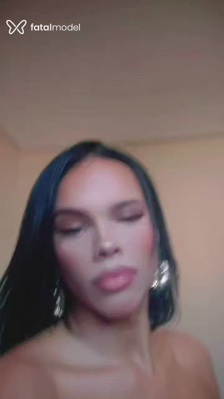 Acompanhante mulher trans morena (o) de olhos pretos em Caruaru Acompanhante mulher trans morena (o) de olhos pretos em Caruaru - Anny