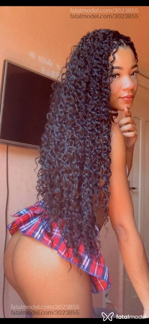 Acompanhante mulher morena (o) de olhos castanhos - Rubi