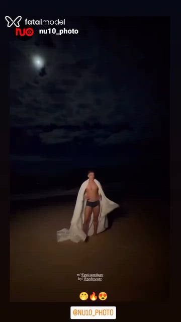 Acompanhante homem morena (o) de olhos castanhos em Porto Seguro - Santiago