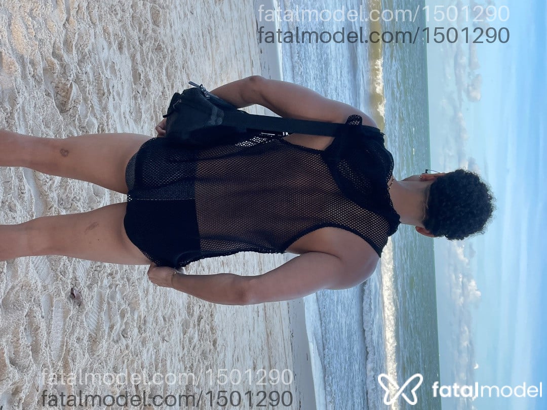 Acompanhante homem morena (o) de olhos castanhos em Porto Seguro Acompanhante homem morena (o) de olhos castanhos em Porto Seguro - Santiago
