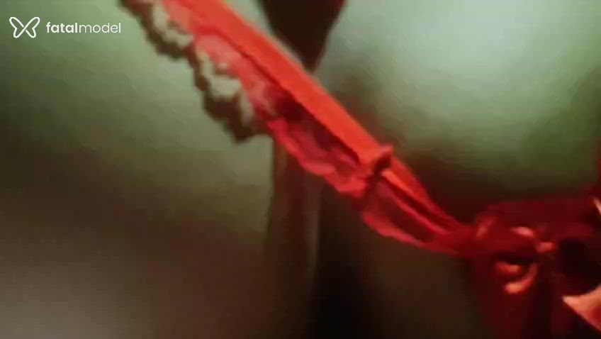 Acompanhante mulher trans morena (o) de olhos castanhos - Morenadotada