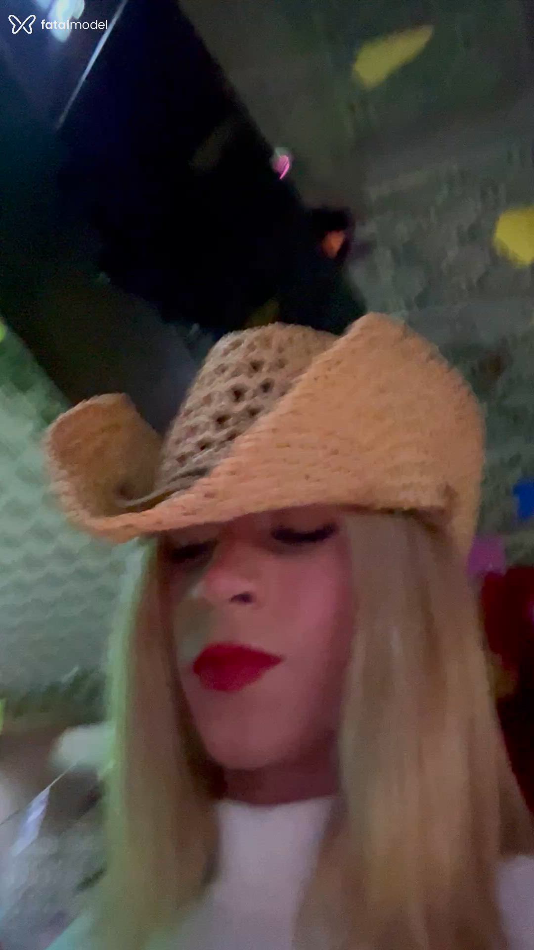 Acompanhante mulher trans loira (o) de olhos pretos em Rio de Janeiro Acompanhante mulher trans loira (o) de olhos pretos em Rio de Janeiro - Moon rays