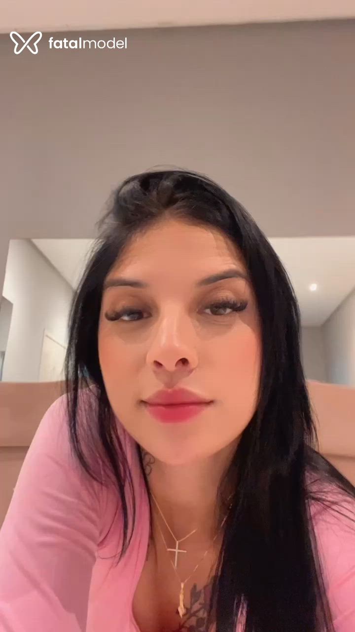 Acompanhante mulher morena (o) de olhos castanhos em Sobradinho Acompanhante mulher morena (o) de olhos castanhos em Sobradinho - Angel