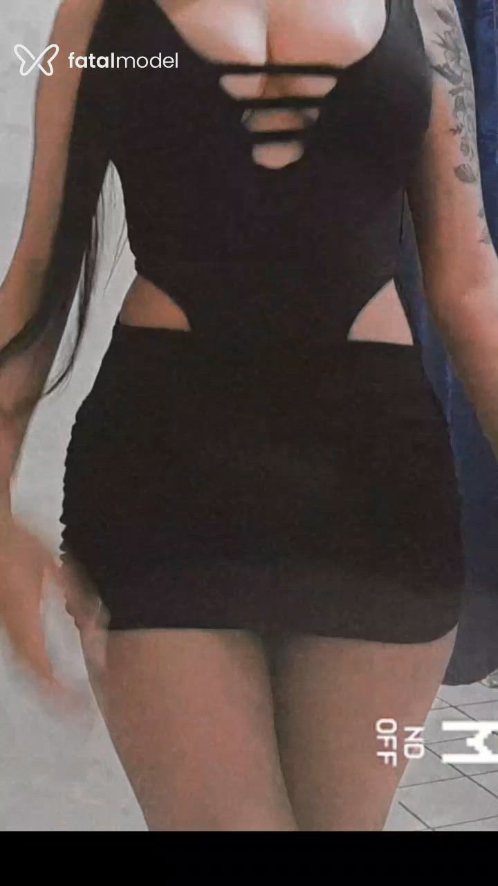 Acompanhante mulher morena (o) de olhos pretos em Fortaleza Acompanhante mulher morena (o) de olhos pretos em Fortaleza - Cristal