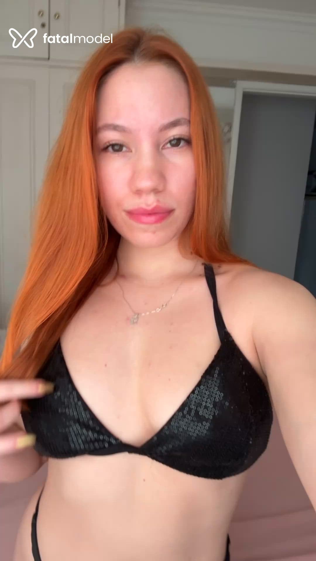 Acompanhante mulher ruiva (o) de olhos castanhos - Dandara Carminatti Acompanhante mulher ruiva (o) de olhos castanhos - Dandara Carminatti