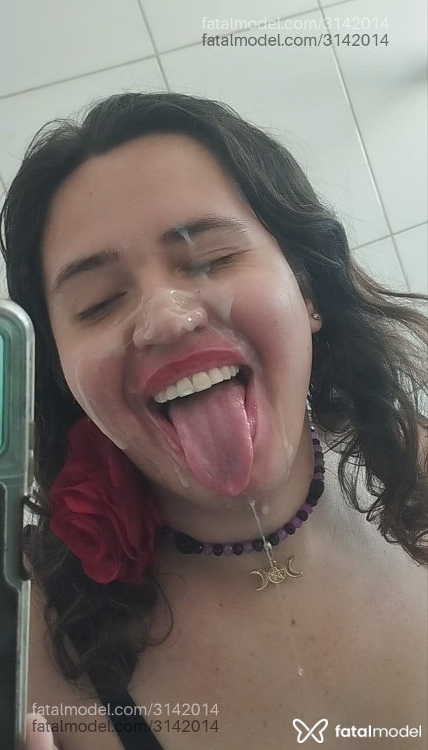 Acompanhante mulher trans com cabelo castanho de olhos castanhos em Uberlândia Acompanhante mulher trans com cabelo castanho de olhos castanhos em Uberlândia - Diana Beatriz